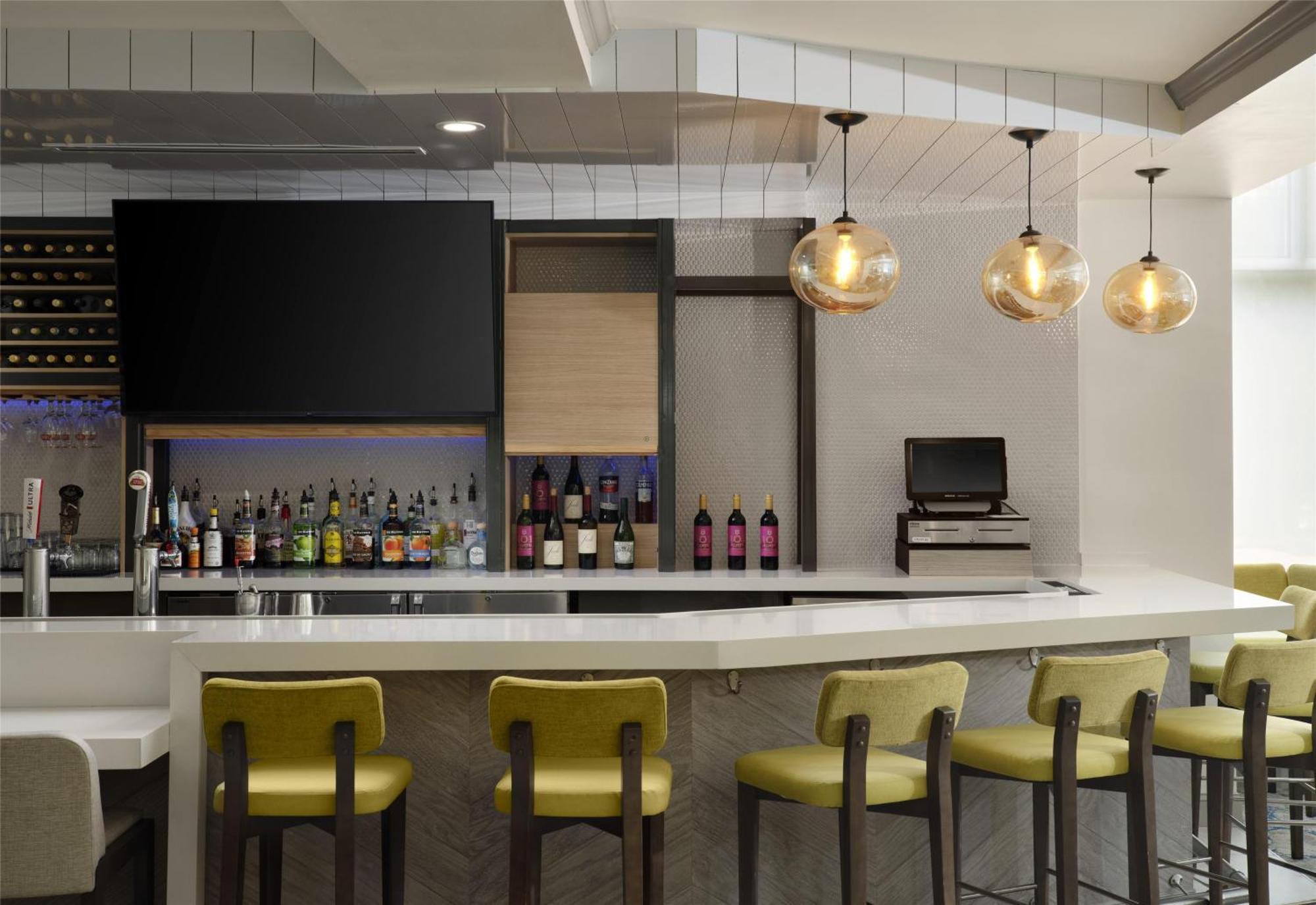 Hilton Garden Inn Tampa East Brandon Mango Экстерьер фото