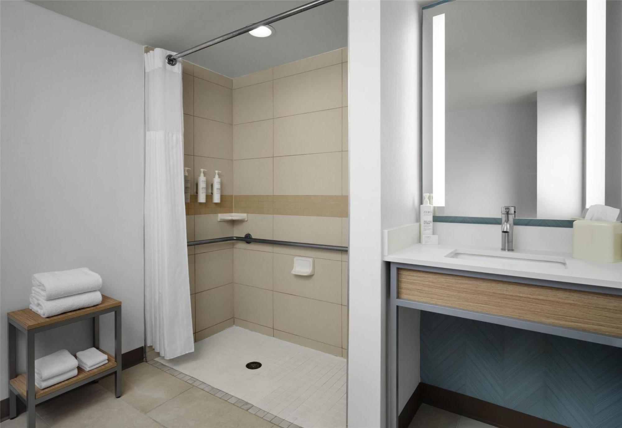 Hilton Garden Inn Tampa East Brandon Mango Экстерьер фото
